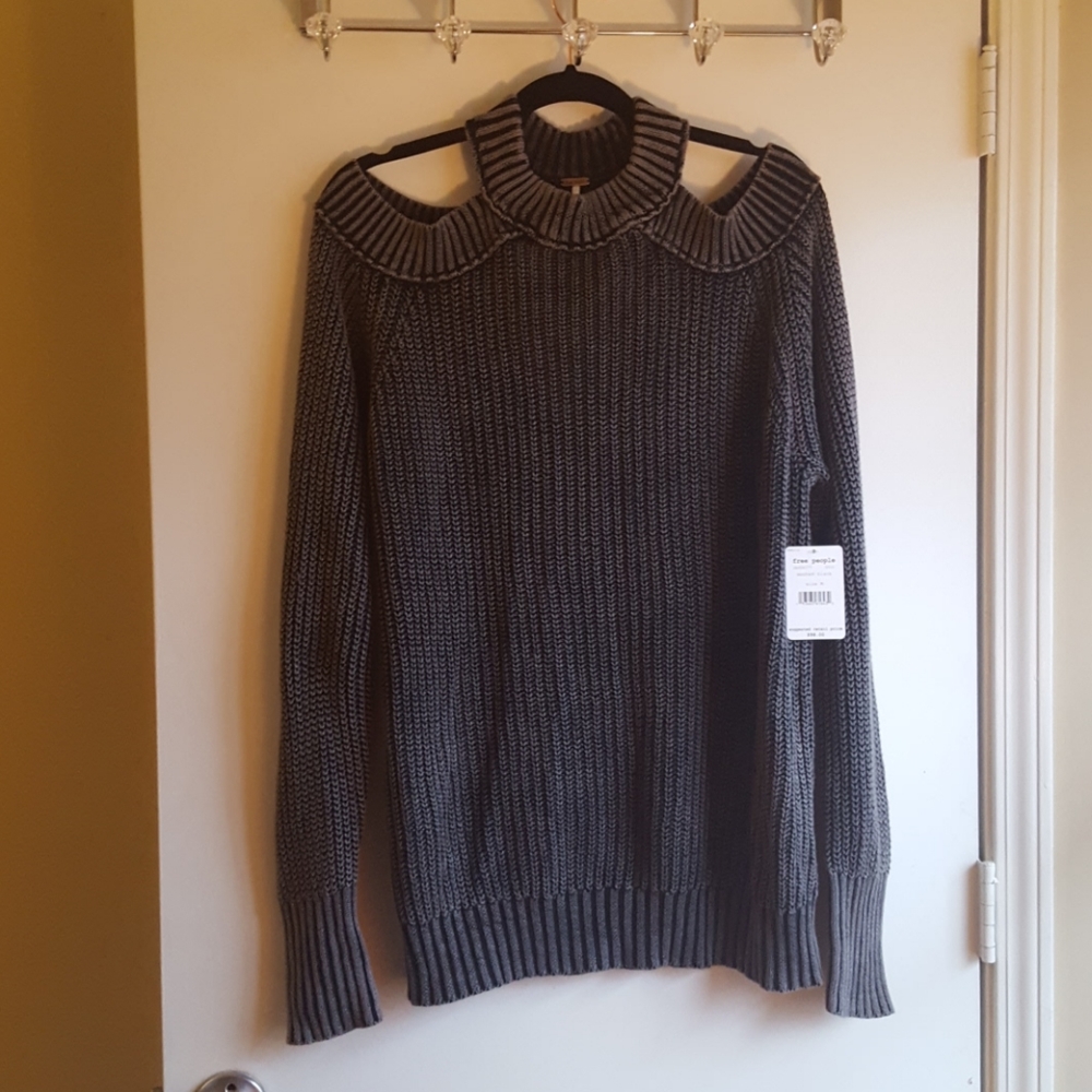 *New* Free People Shoulder Sweater - Picture 1 of 6